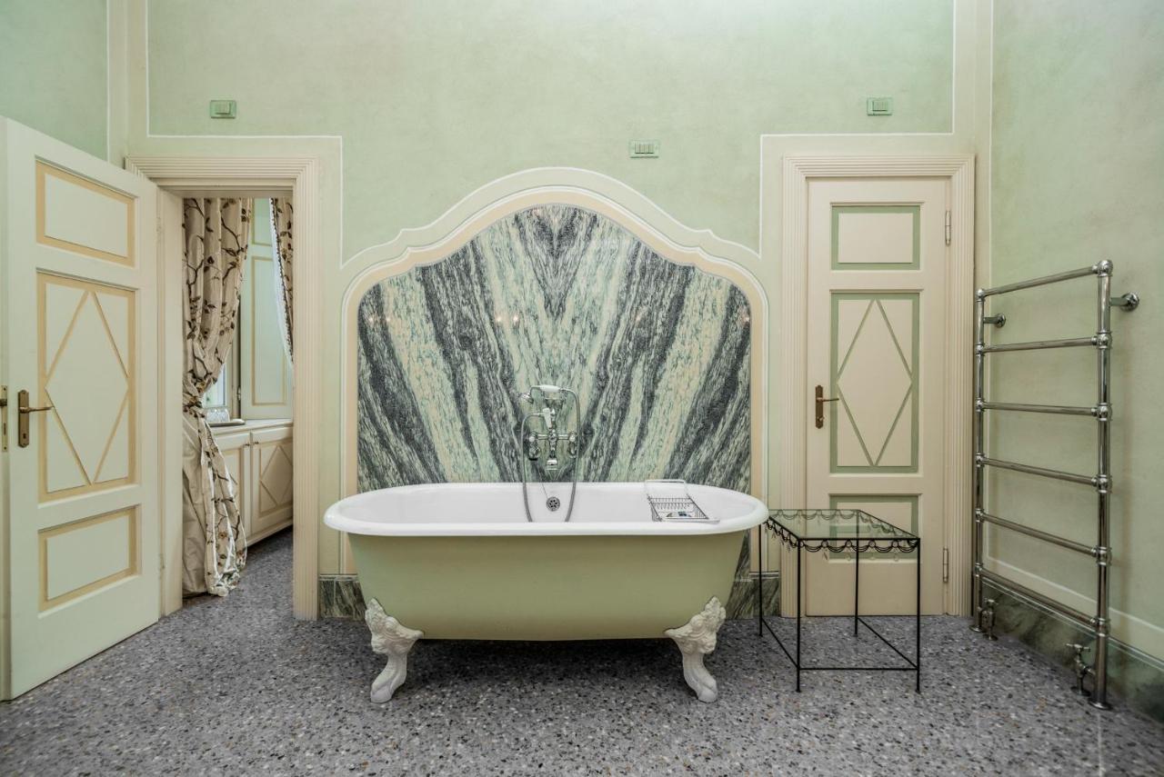 Lussuosa Villa Sulle Sponde Dello Splendido Lago Di Como Torno Eksteriør billede